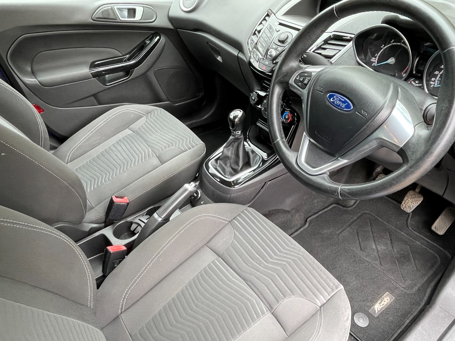 Ford Fiesta Listing Image