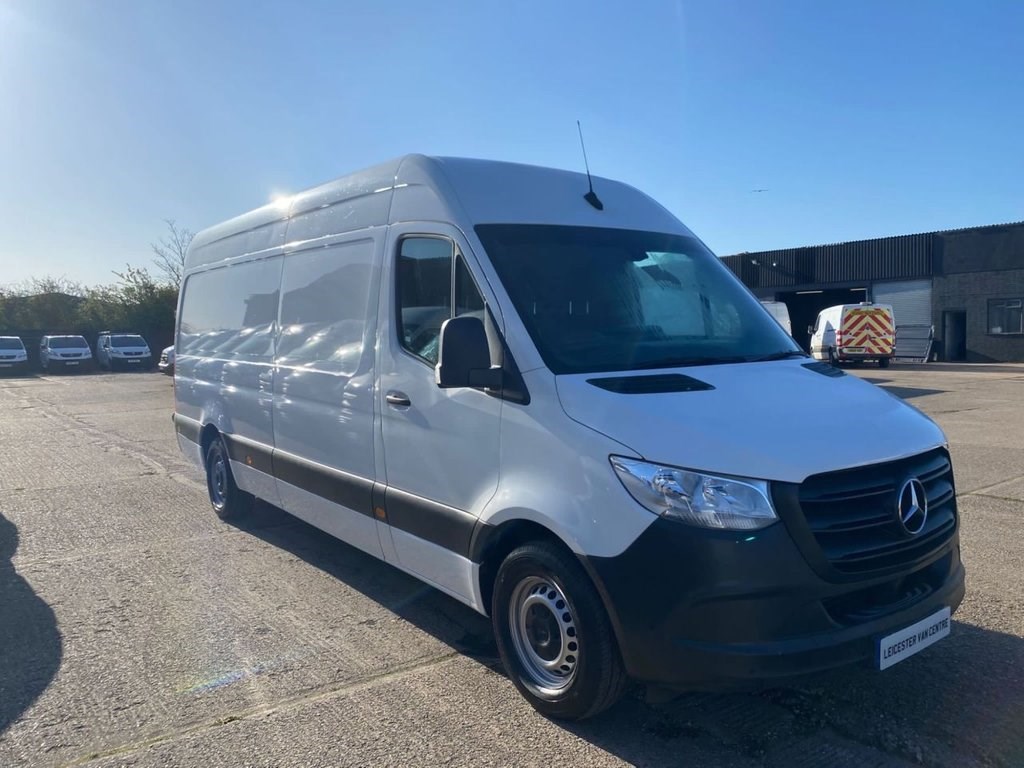 Mercedes-Benz Sprinter Listing Image