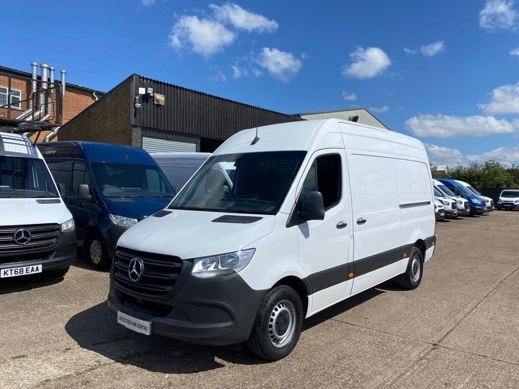 Mercedes-Benz Sprinter Listing Image