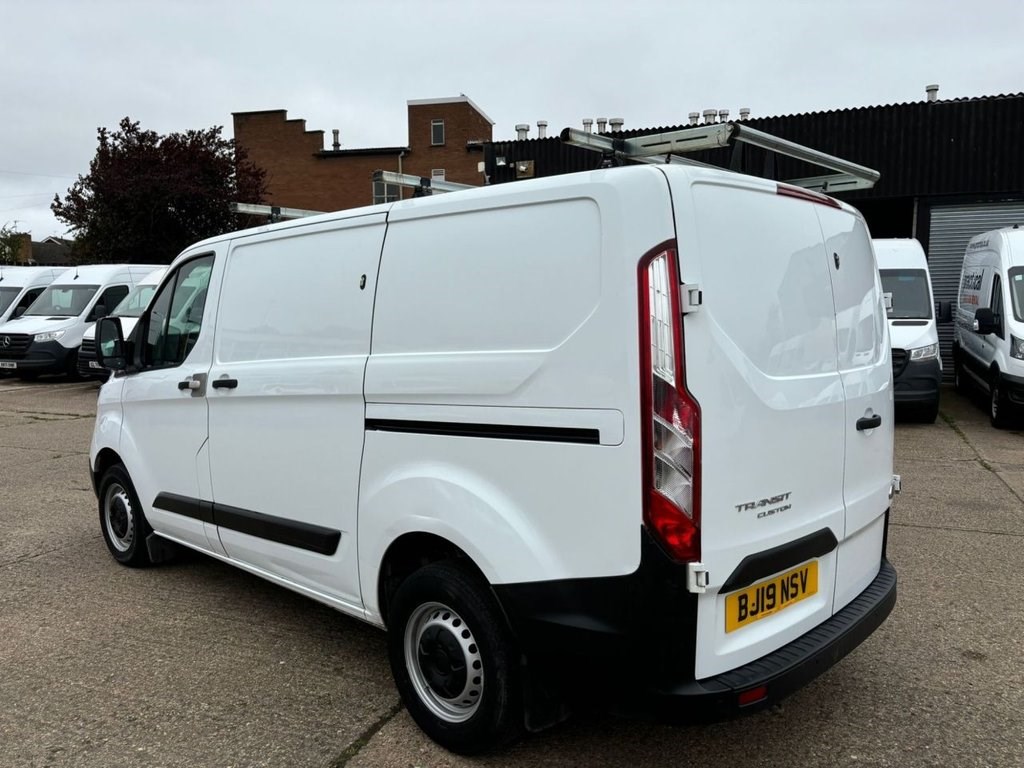 Ford Transit Custom Listing Image