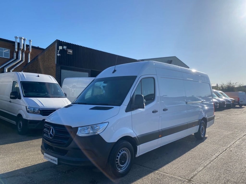 Mercedes-Benz Sprinter Listing Image