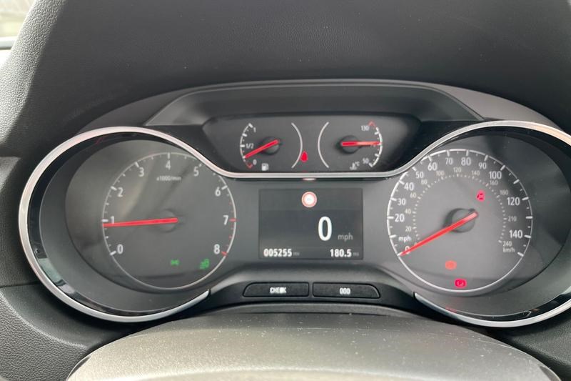 Vauxhall Grandland X Listing Image