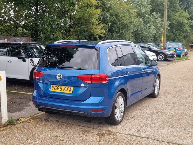 Volkswagen Touran Listing Image