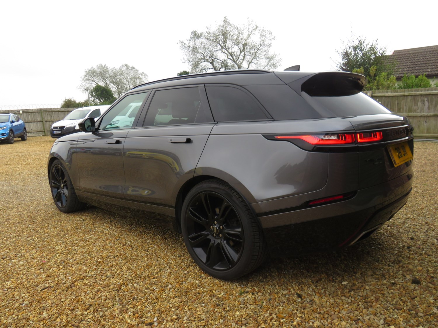 Land Rover Range Rover Velar Listing Image