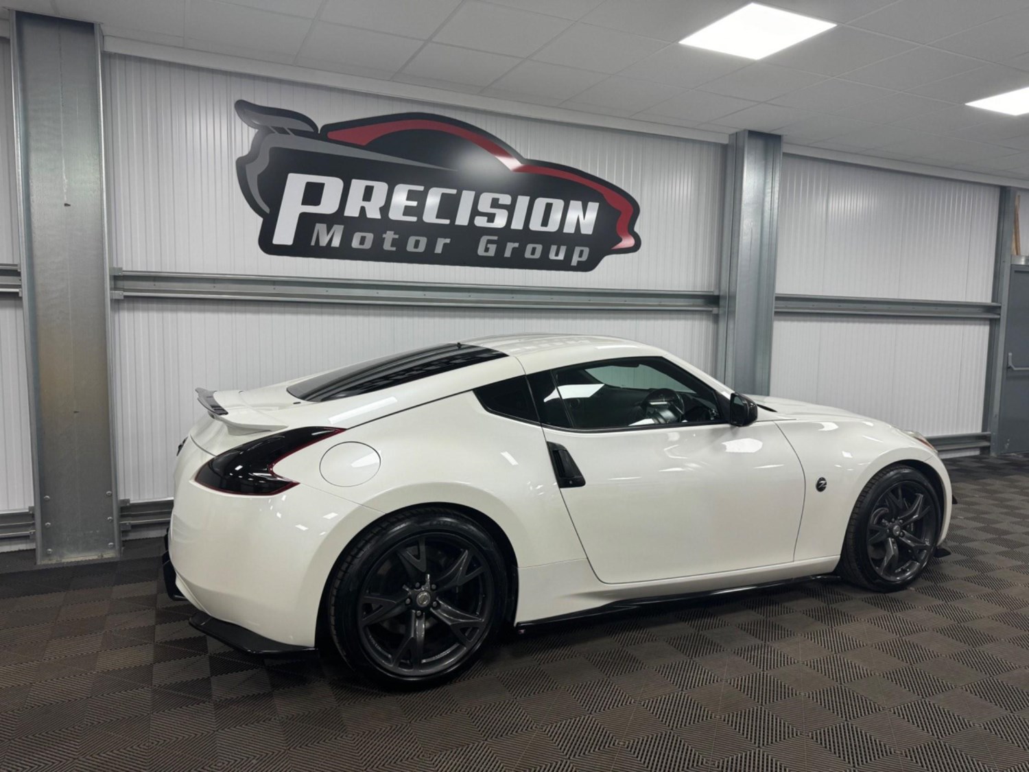 Nissan 370Z Listing Image