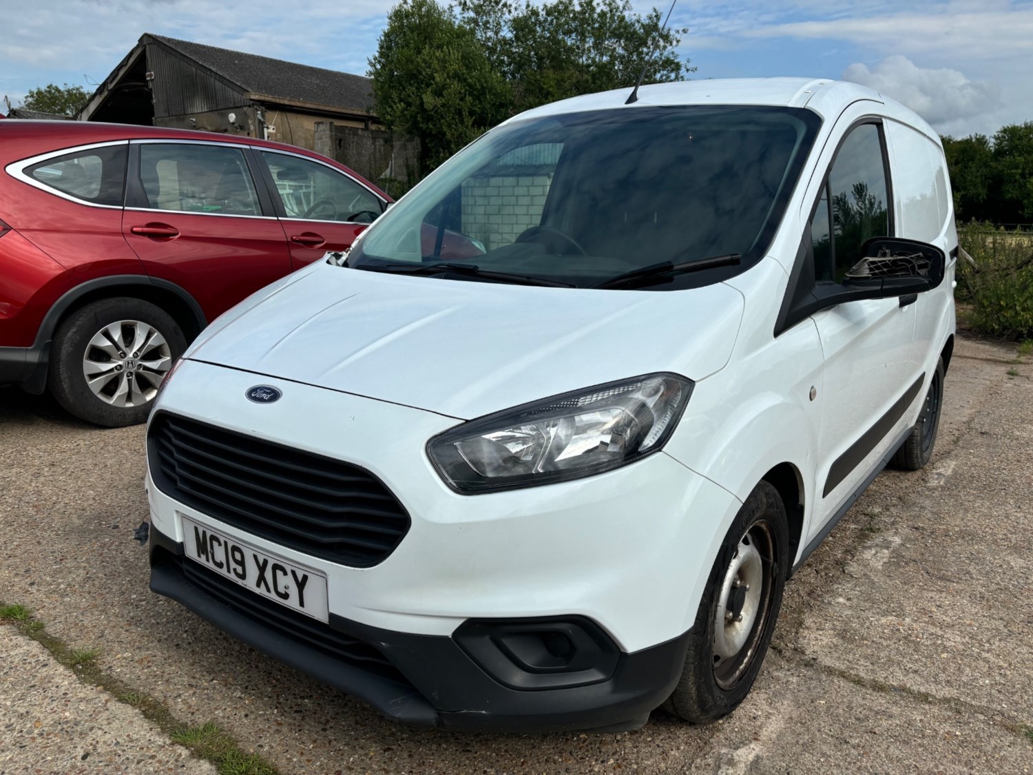 Ford Transit Courier Listing Image