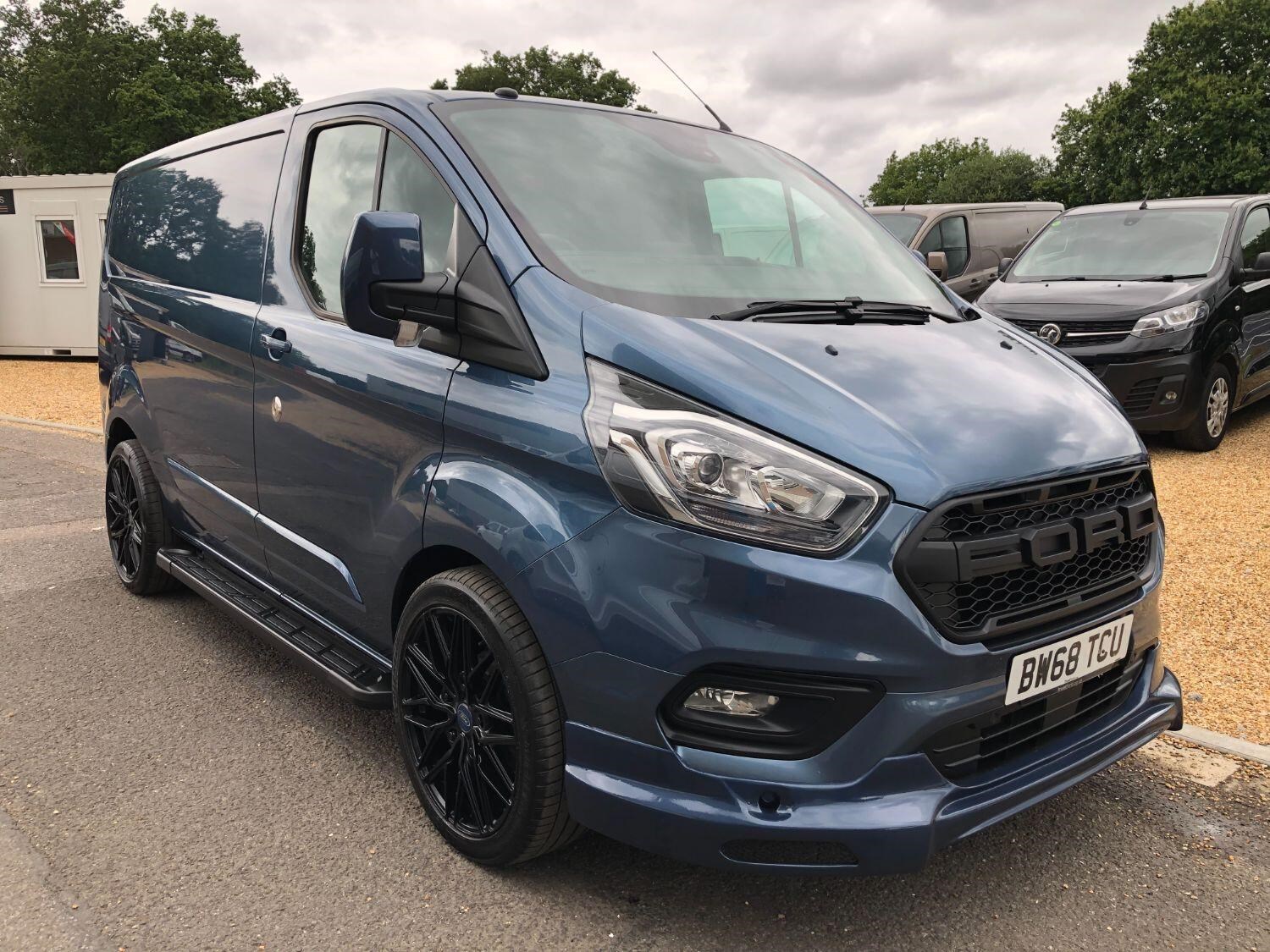 Ford Transit Custom Listing Image