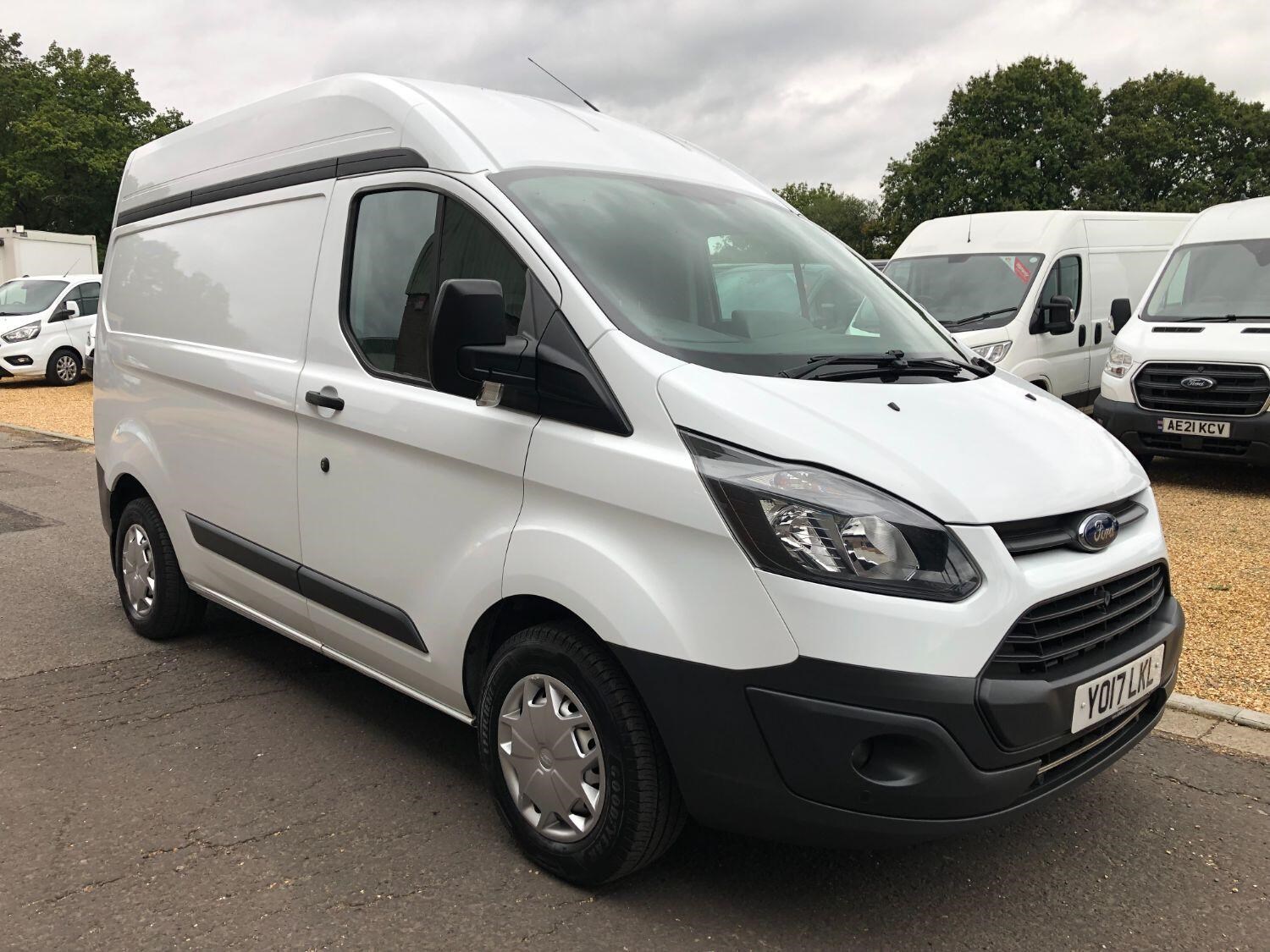 Ford Transit Custom Listing Image