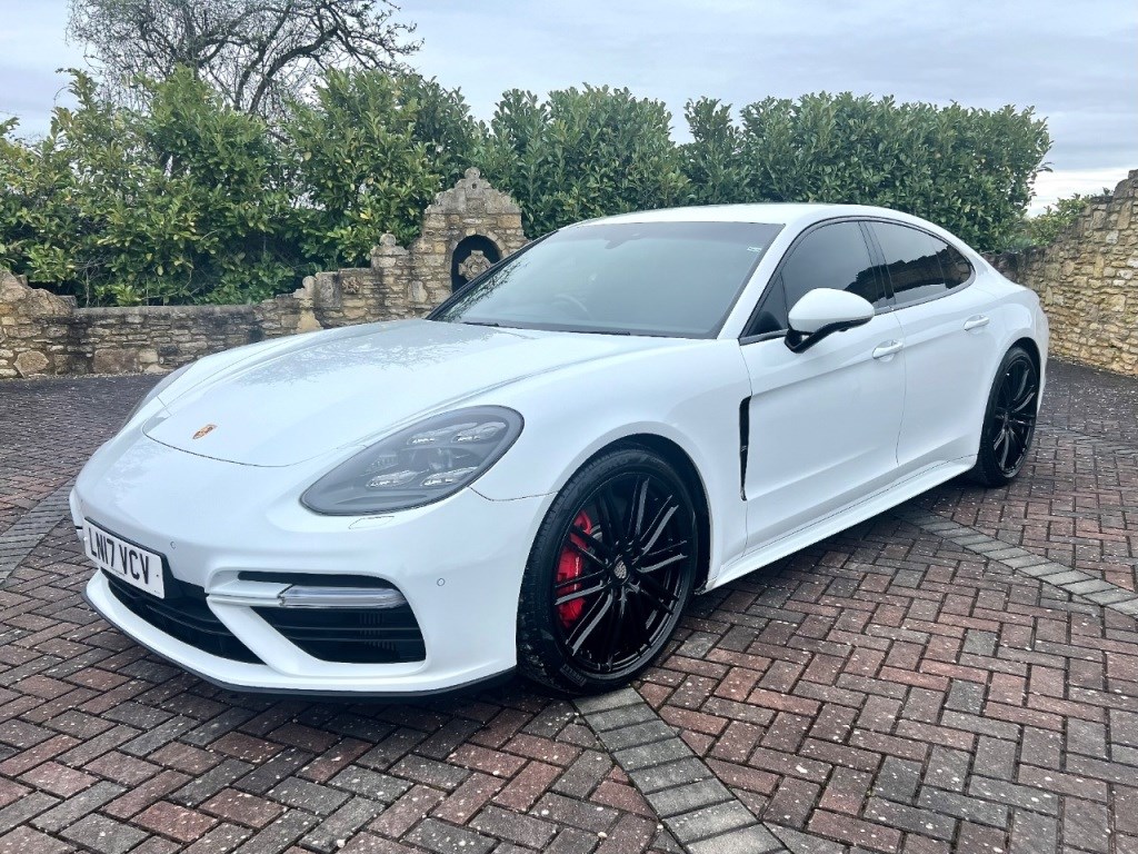 Porsche Panamera Listing Image