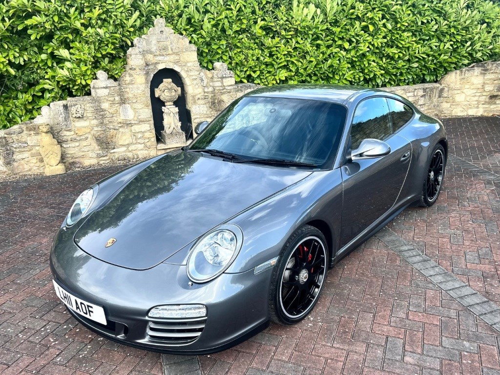 Porsche 911 Listing Image