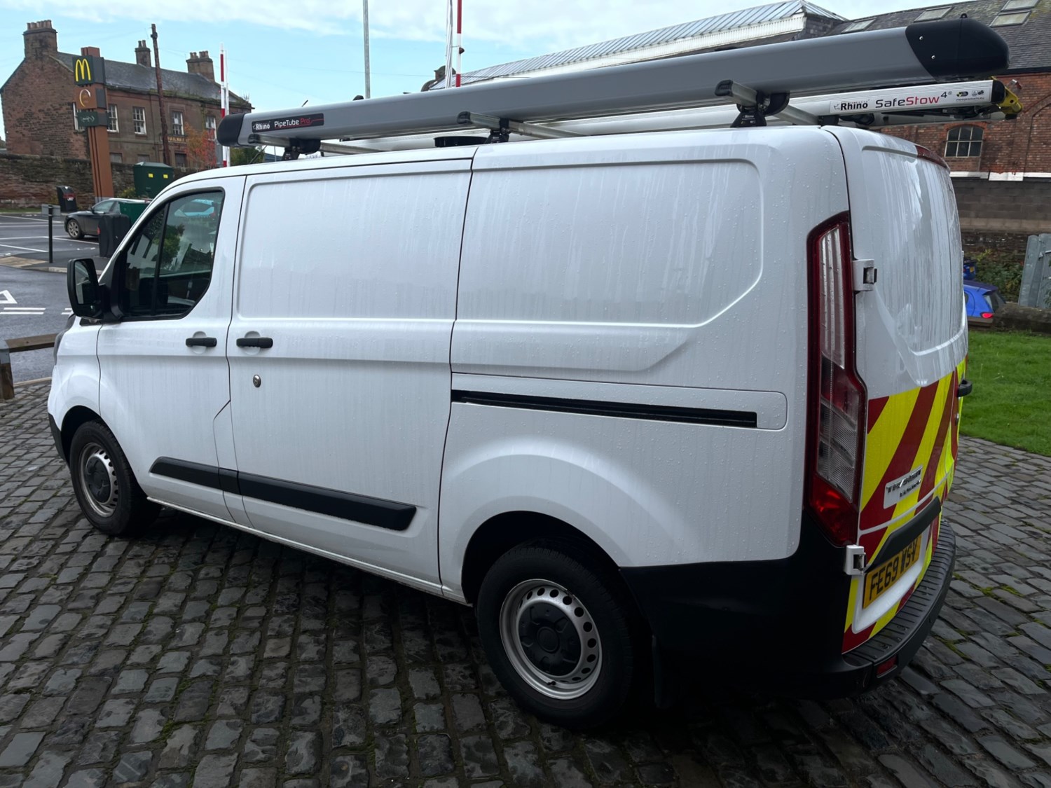 Ford Transit Custom Listing Image