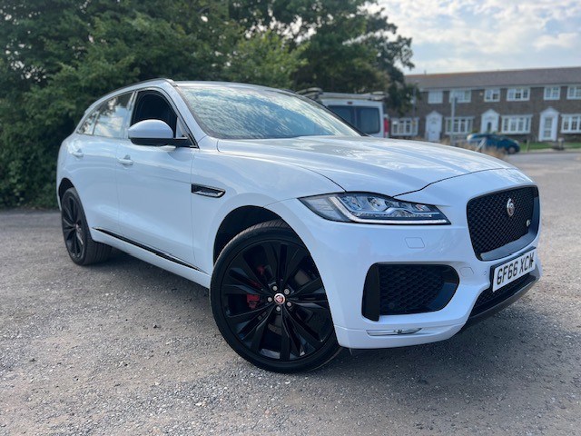 Jaguar F-PACE Listing Image