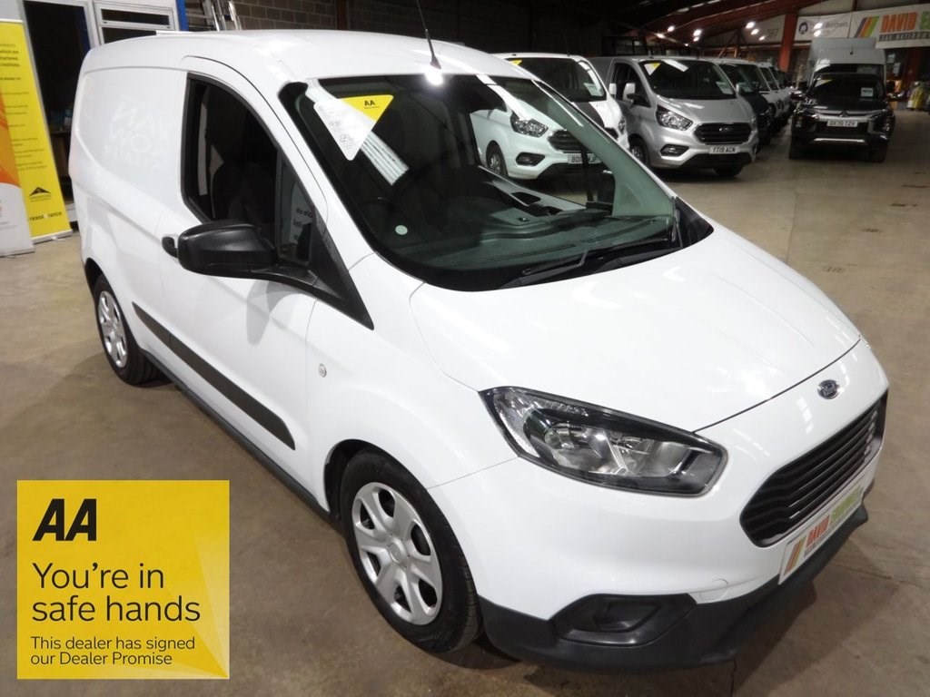 Ford Transit Courier Listing Image