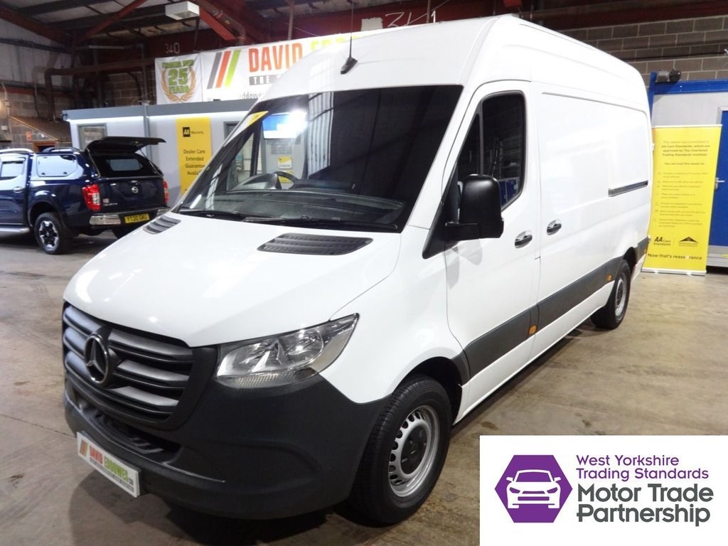 Mercedes-Benz Sprinter Listing Image