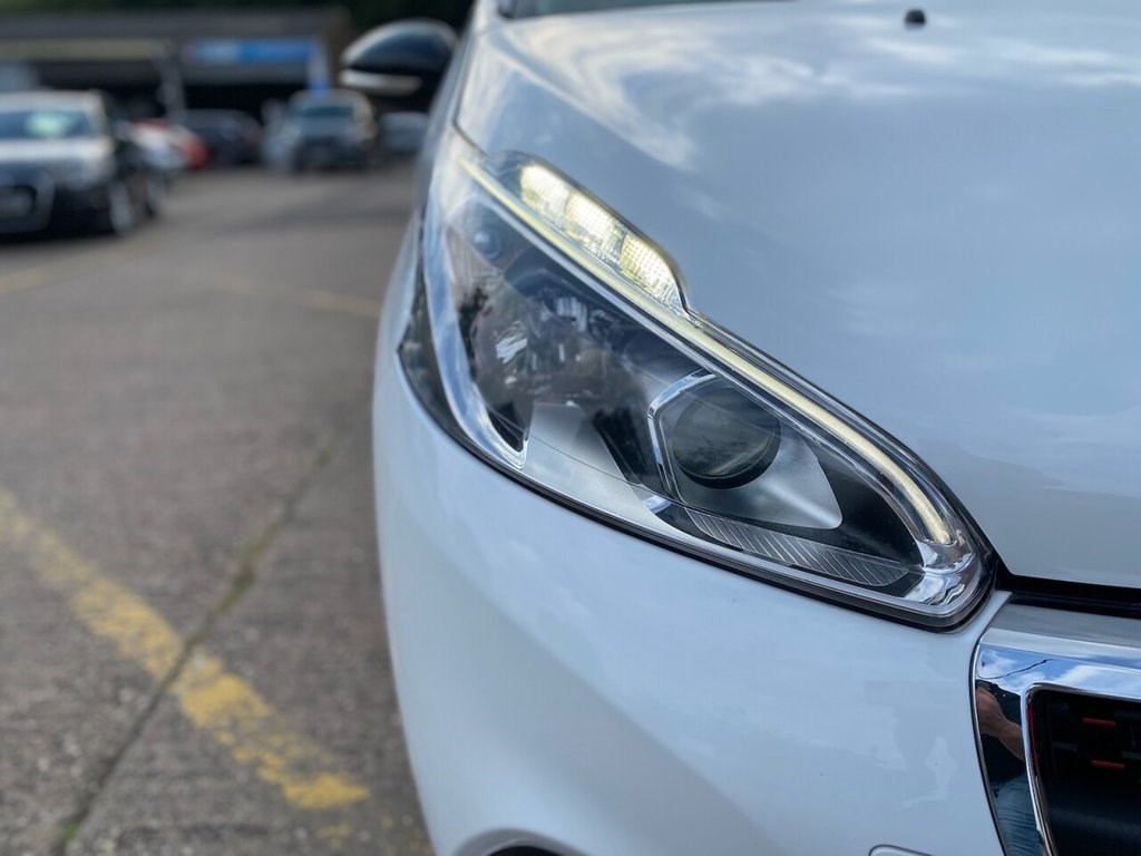 Peugeot 208 Listing Image