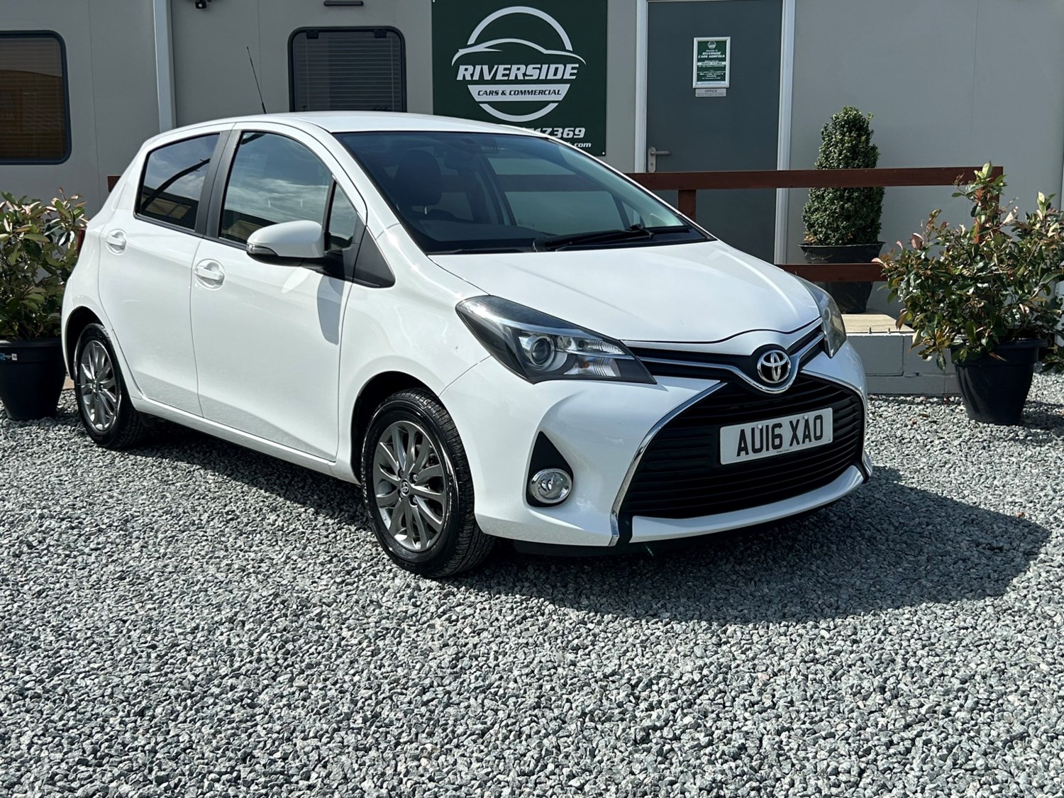 Toyota Yaris Listing Image