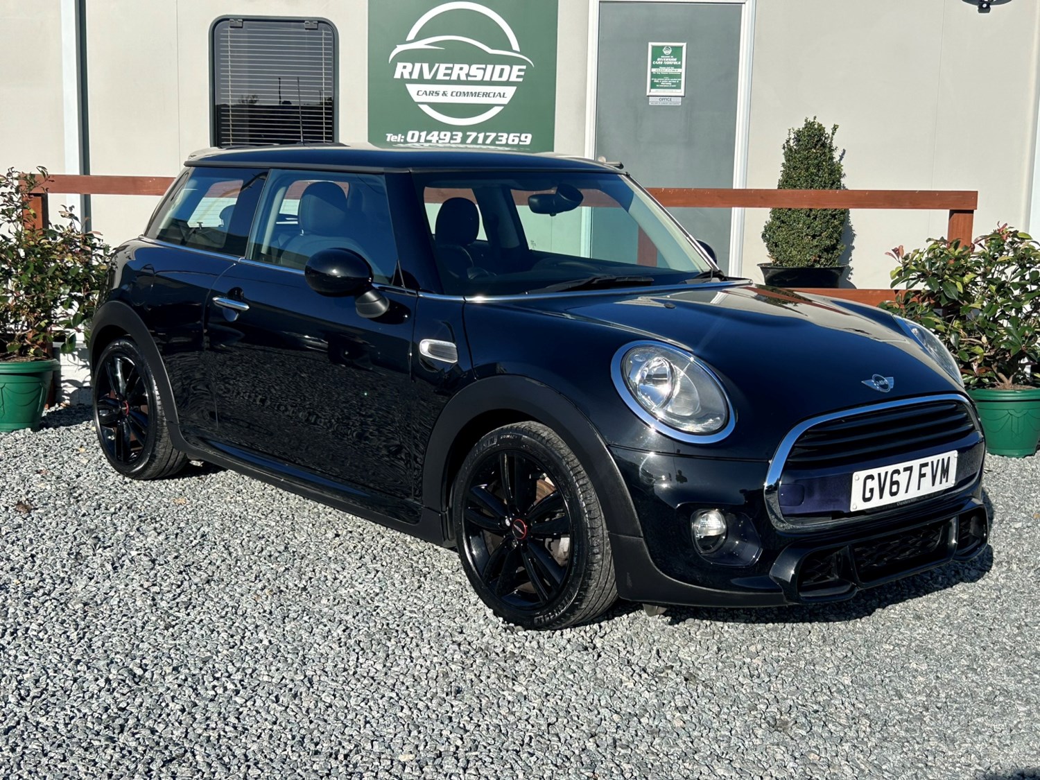 MINI Hatch Listing Image