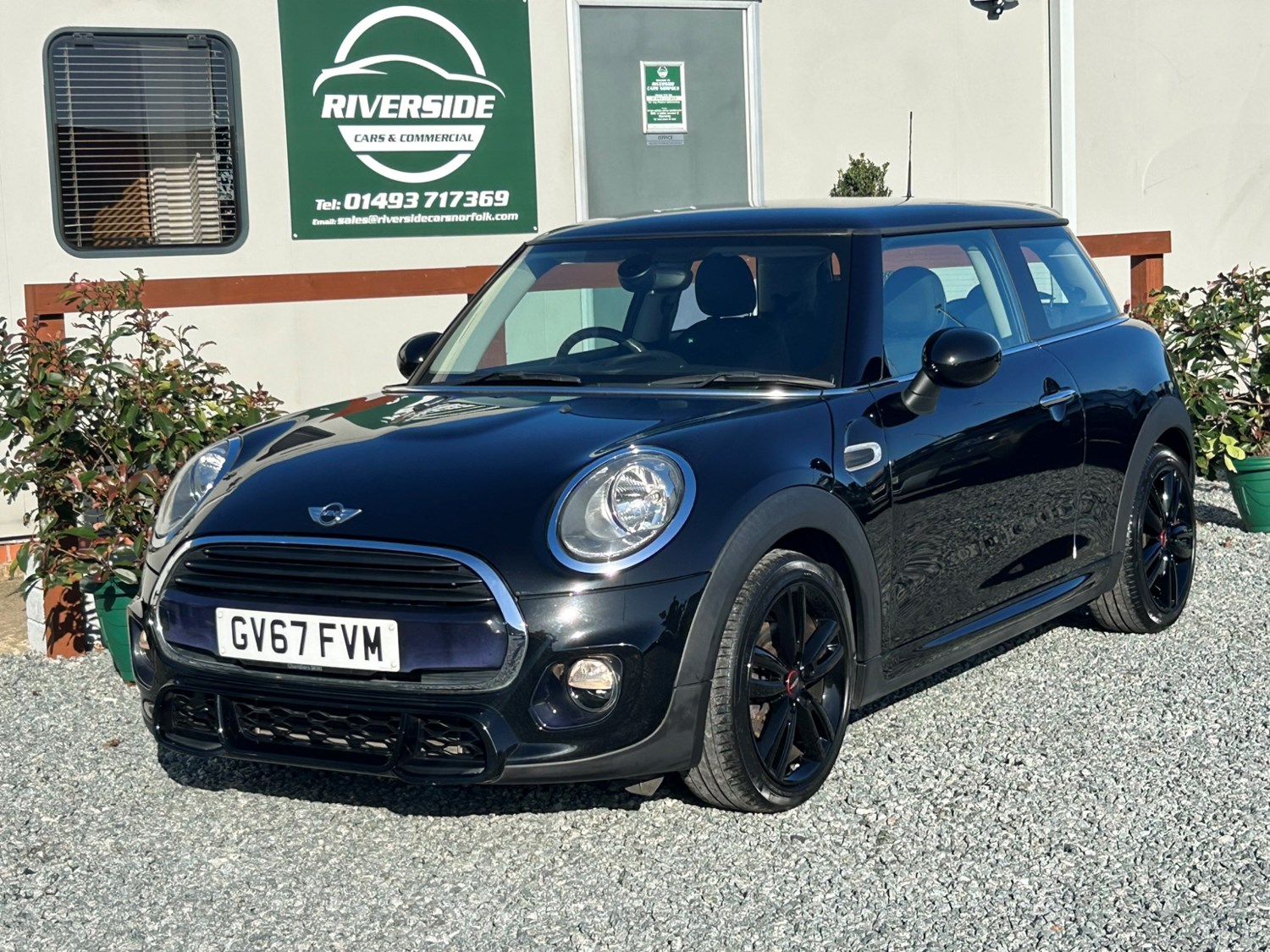 MINI Hatch Listing Image