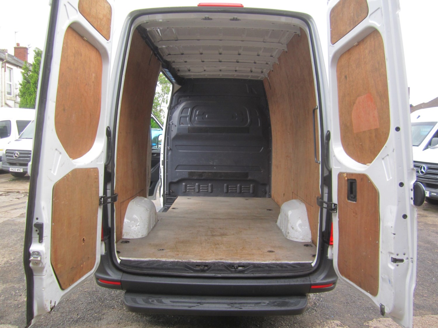 Mercedes-Benz Sprinter Listing Image