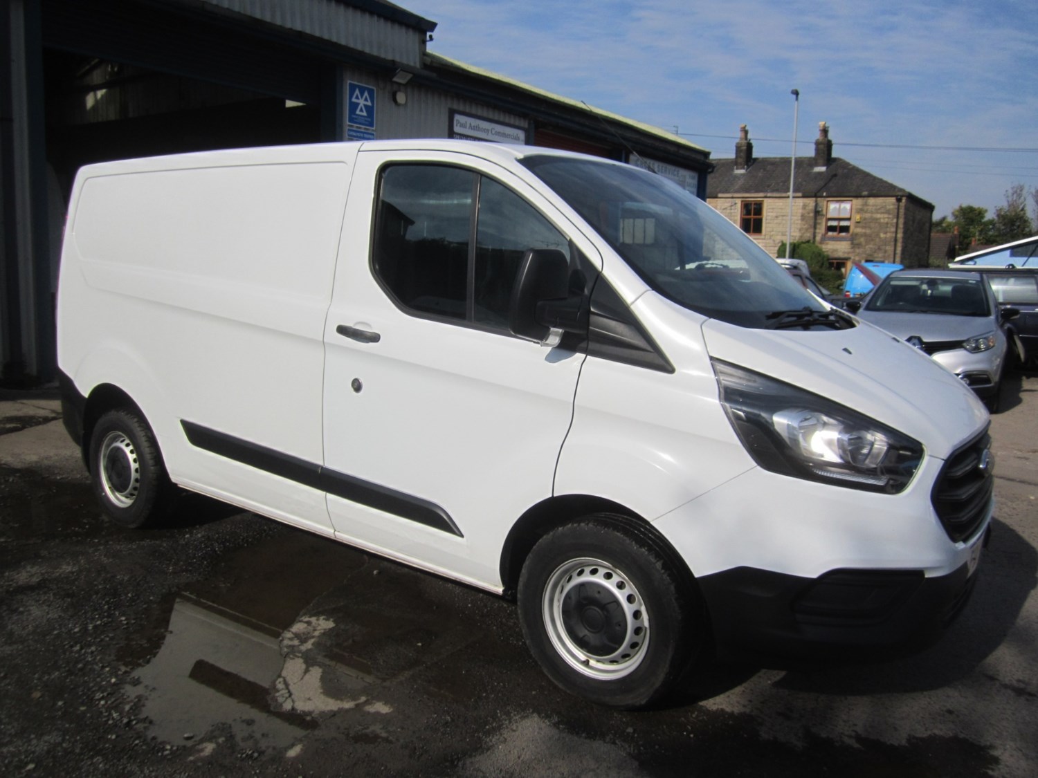 Ford Transit Custom Listing Image