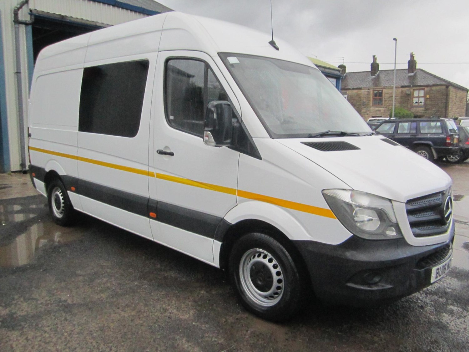 Mercedes-Benz Sprinter Listing Image