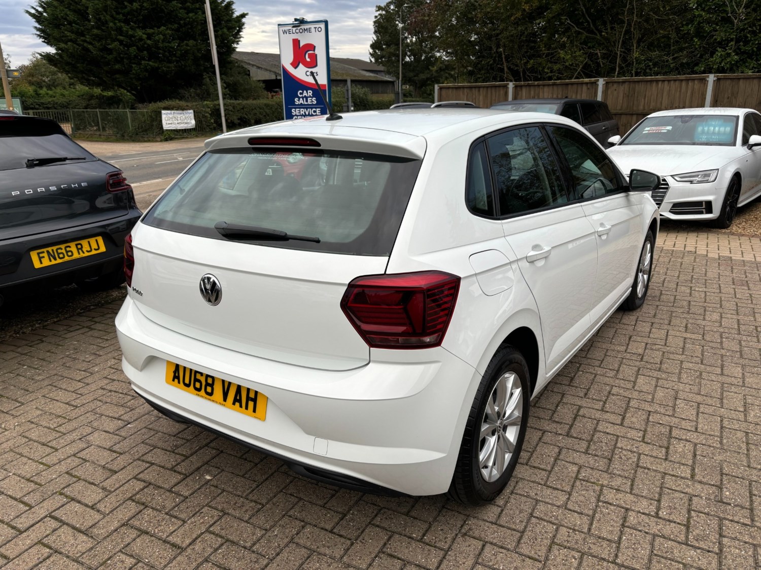 Volkswagen Polo Listing Image