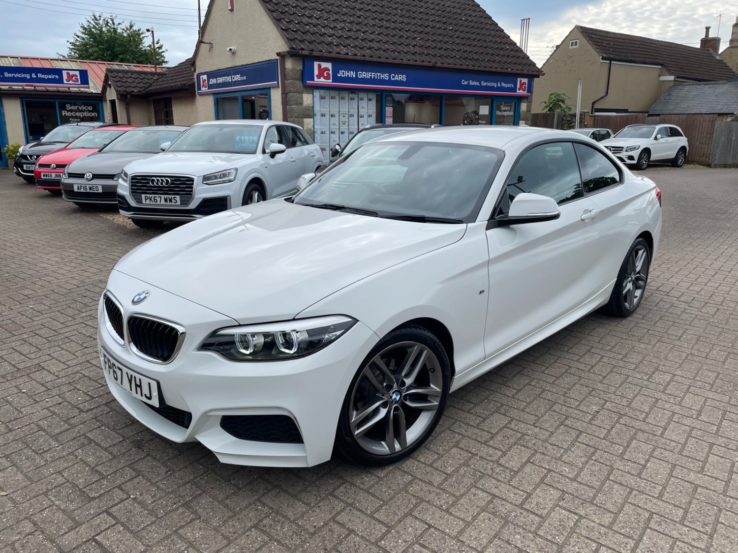 BMW 2 Series Listing Image