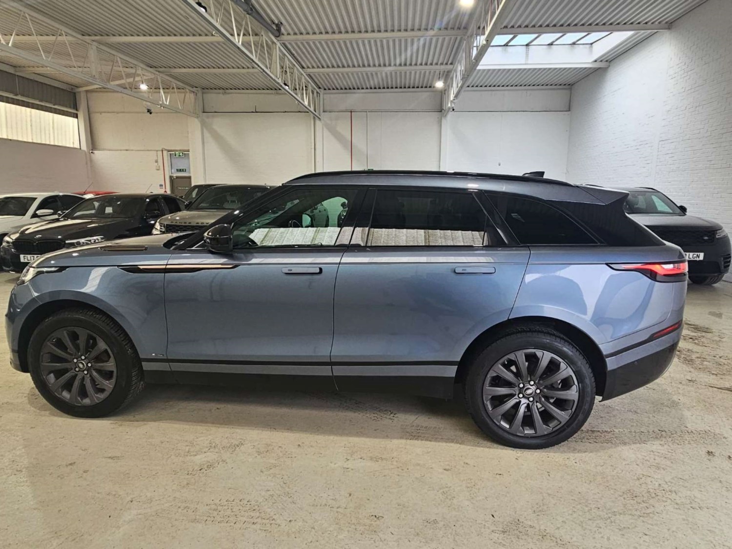 Land Rover Range Rover Velar Listing Image