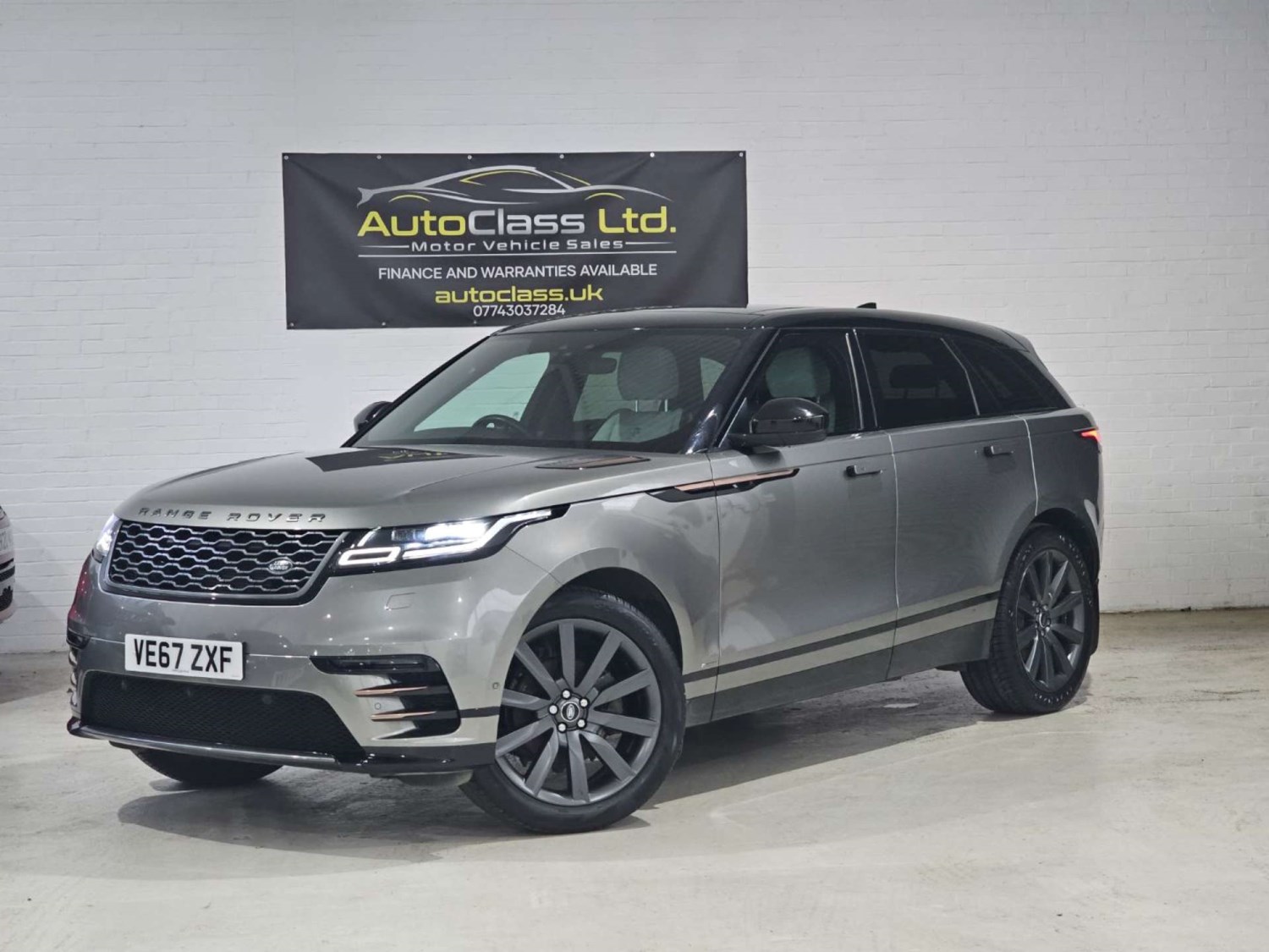 Land Rover Range Rover Velar Listing Image