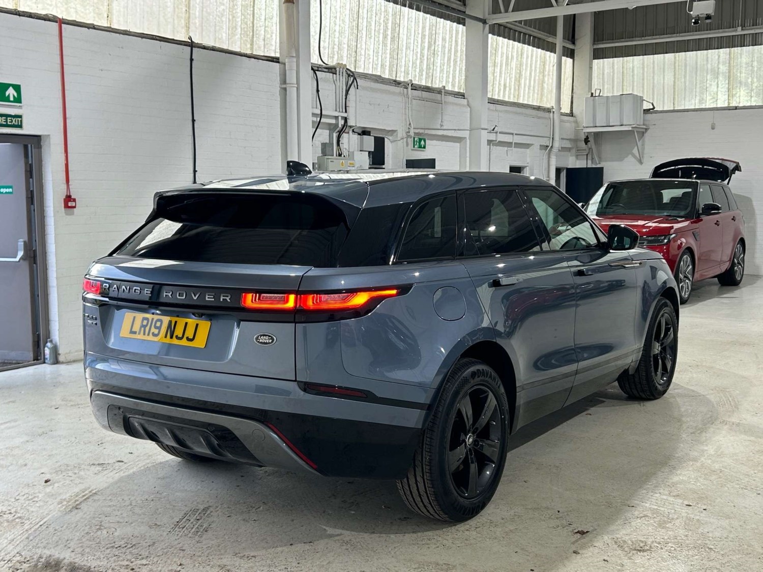 Land Rover Range Rover Velar Listing Image