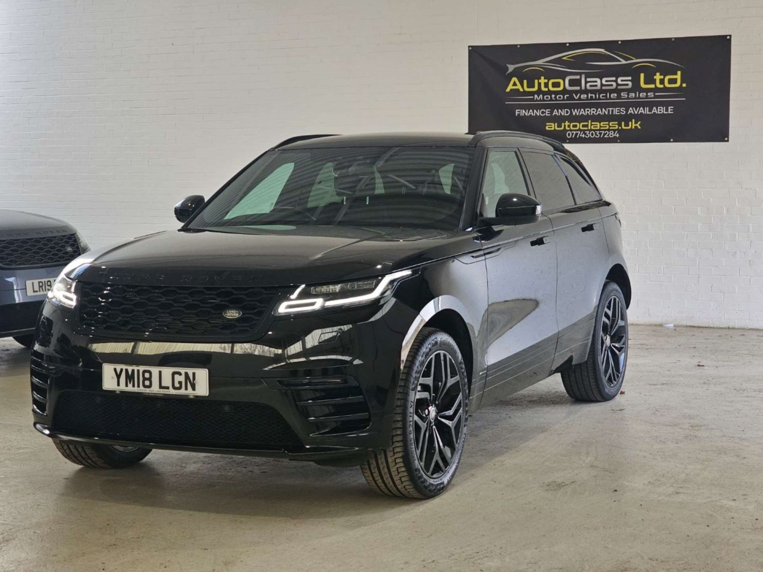 Land Rover Range Rover Velar Listing Image