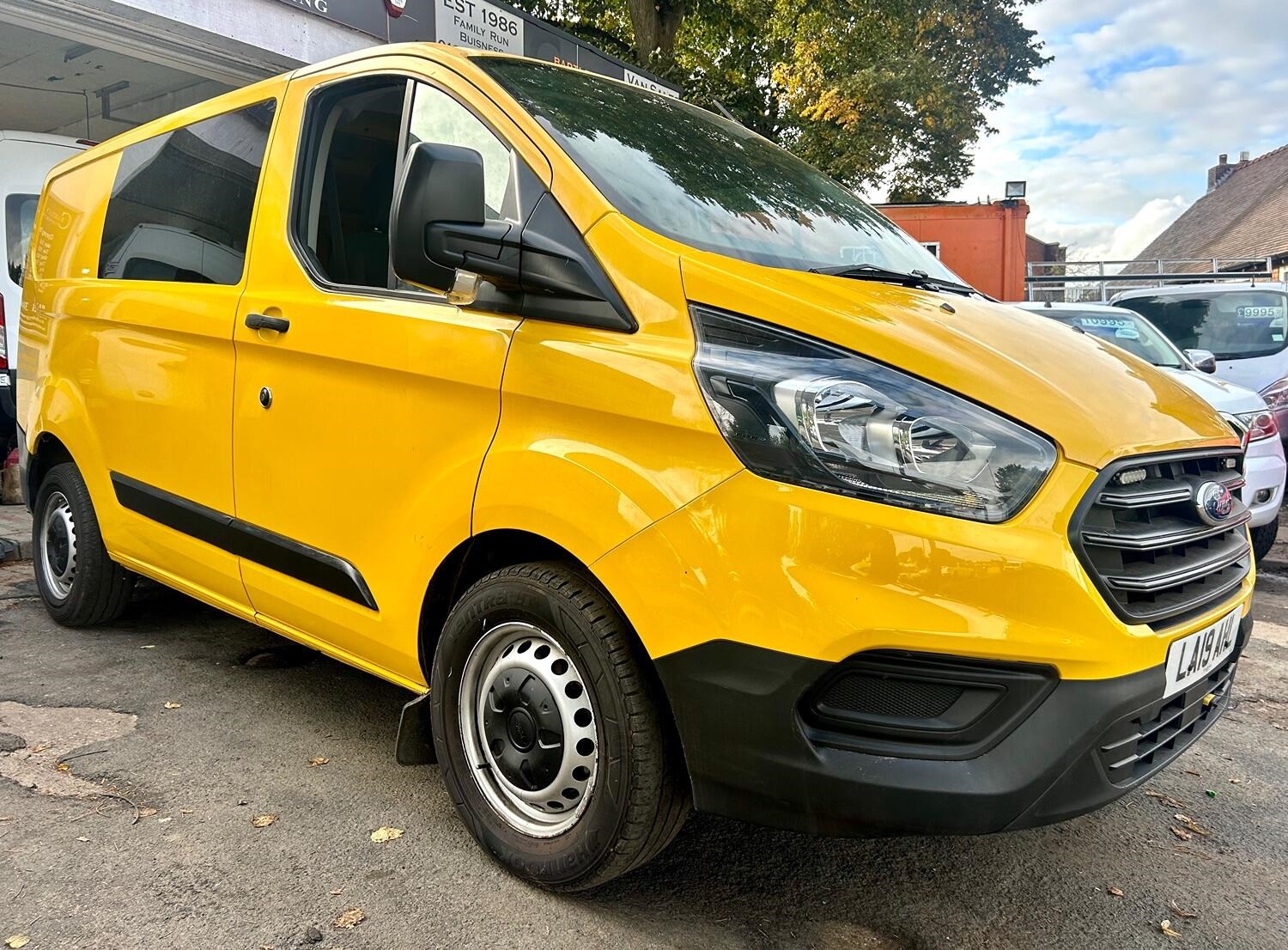 Ford Transit Custom Listing Image