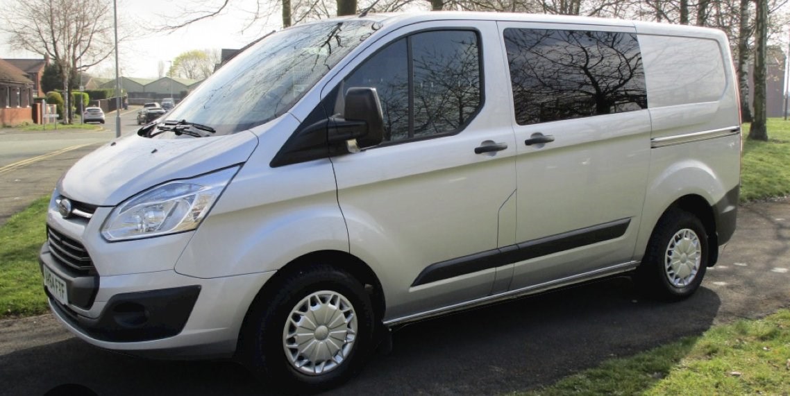 Ford Transit Custom Listing Image