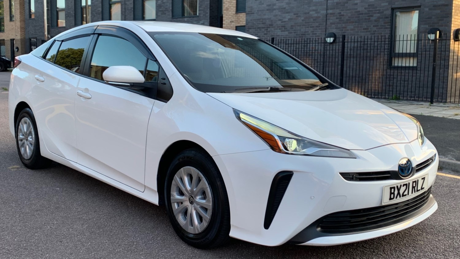 Toyota Prius Listing Image