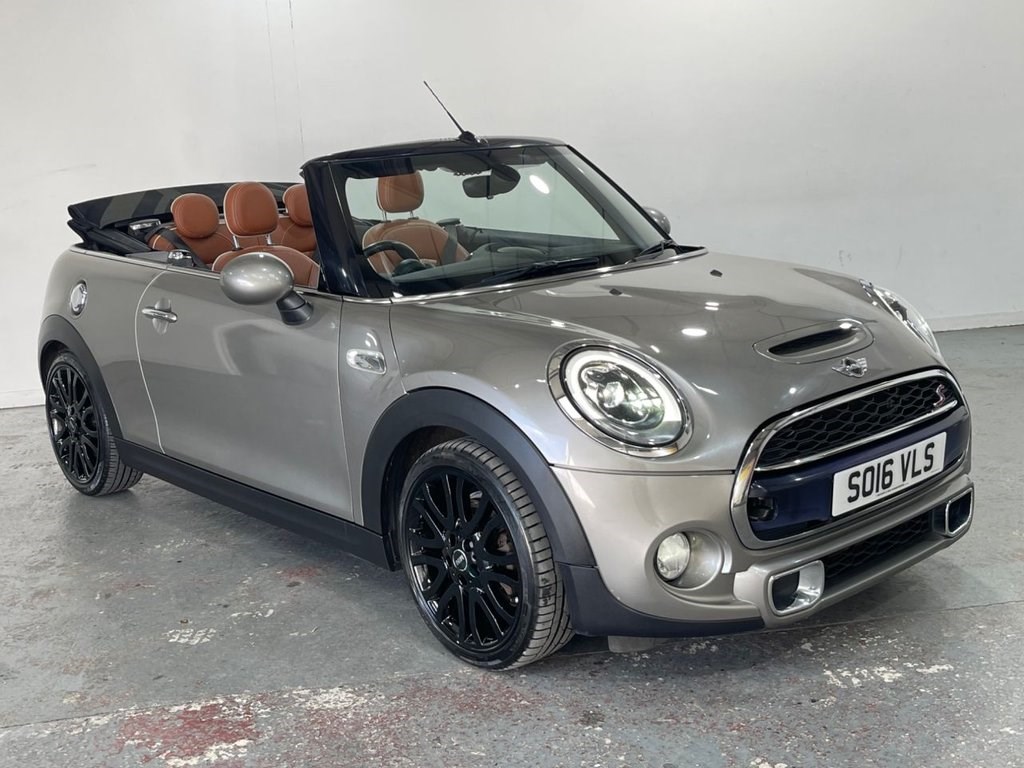 MINI Convertible Listing Image