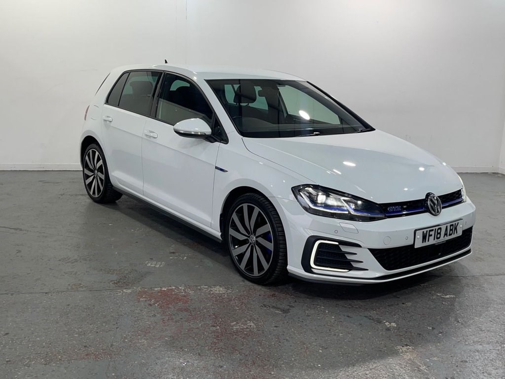 Volkswagen Golf Listing Image