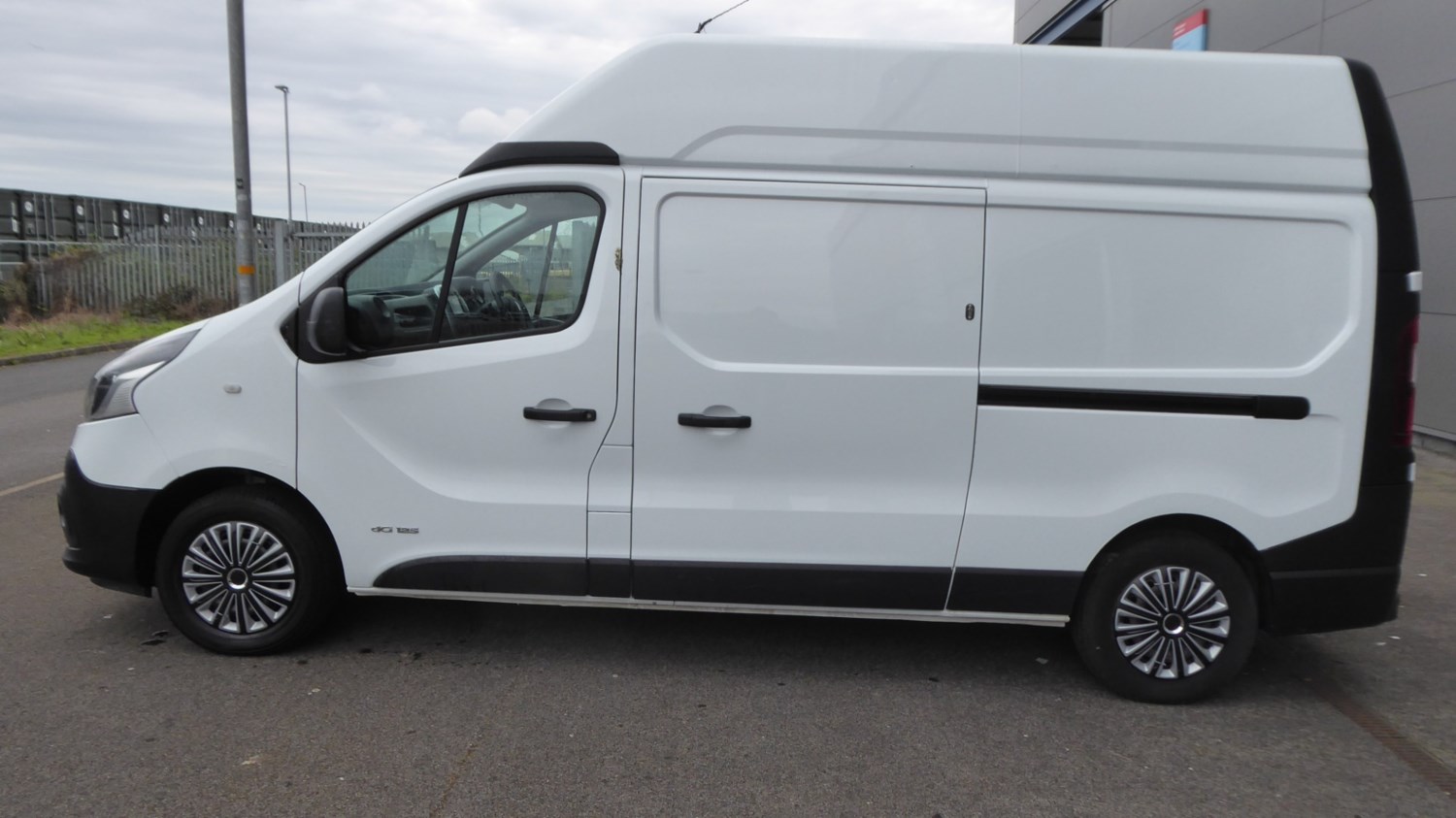 Renault Trafic Listing Image