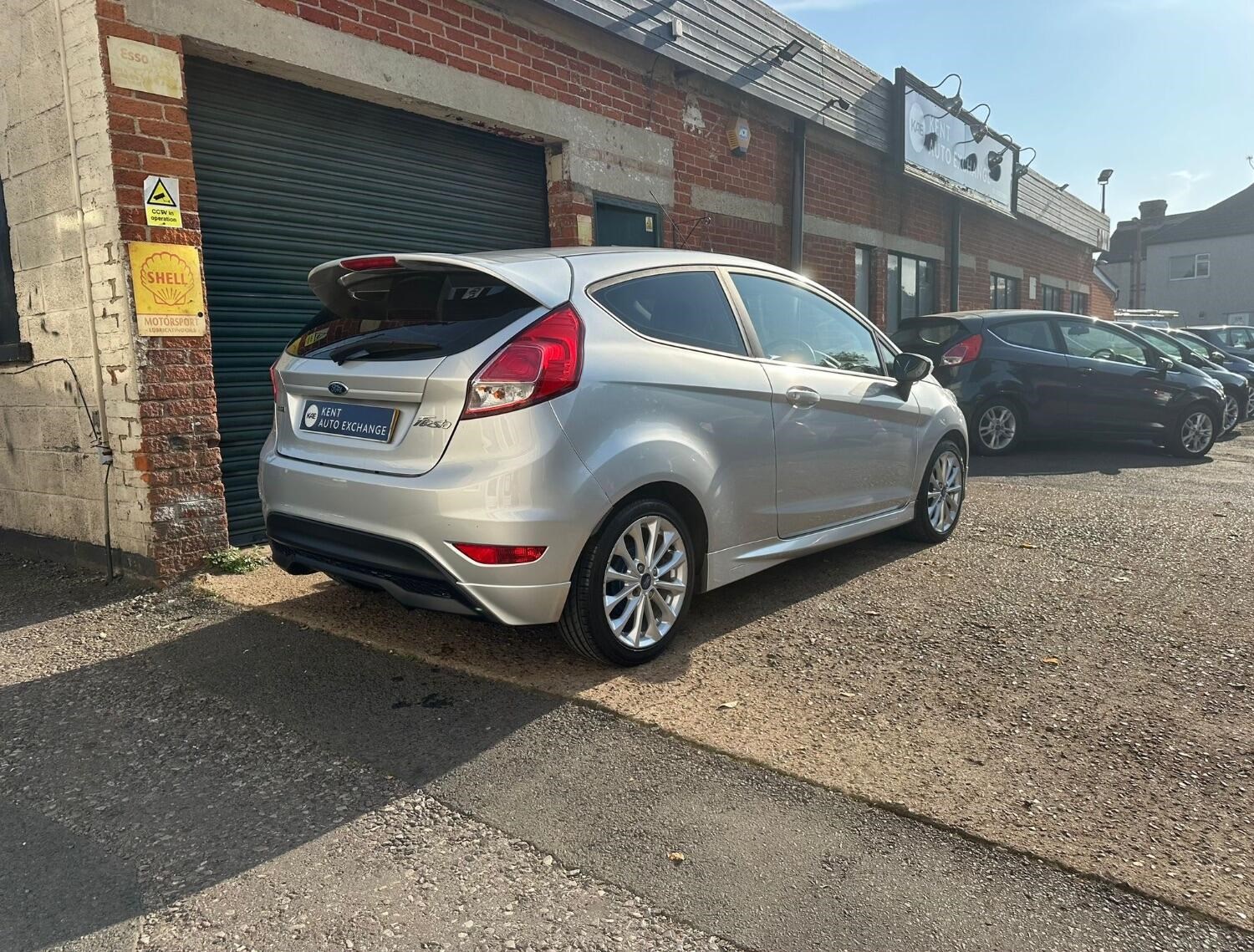 Ford Fiesta Listing Image