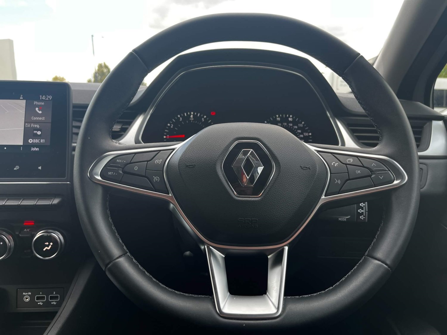 Renault Captur Listing Image