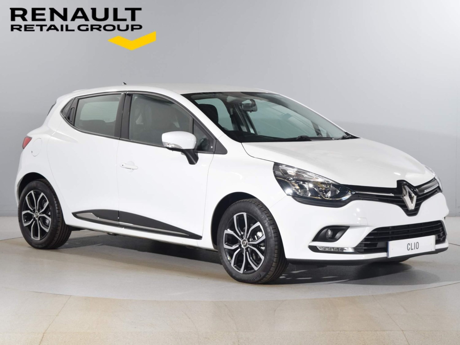 Renault Clio Listing Image