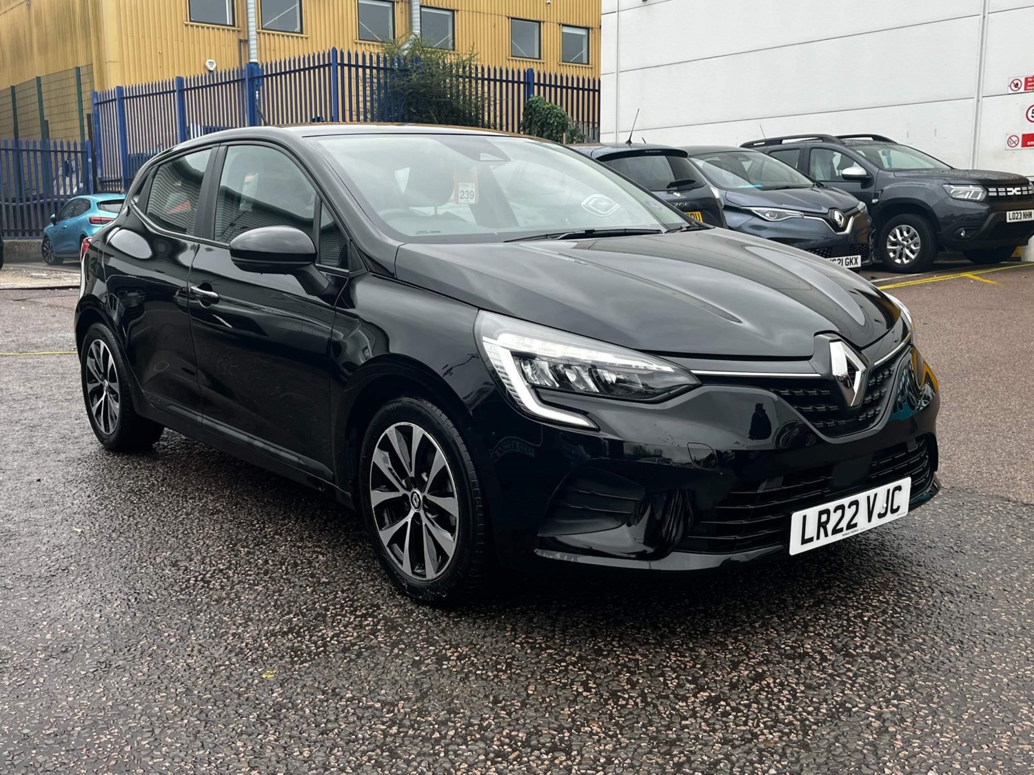 Renault Clio Listing Image