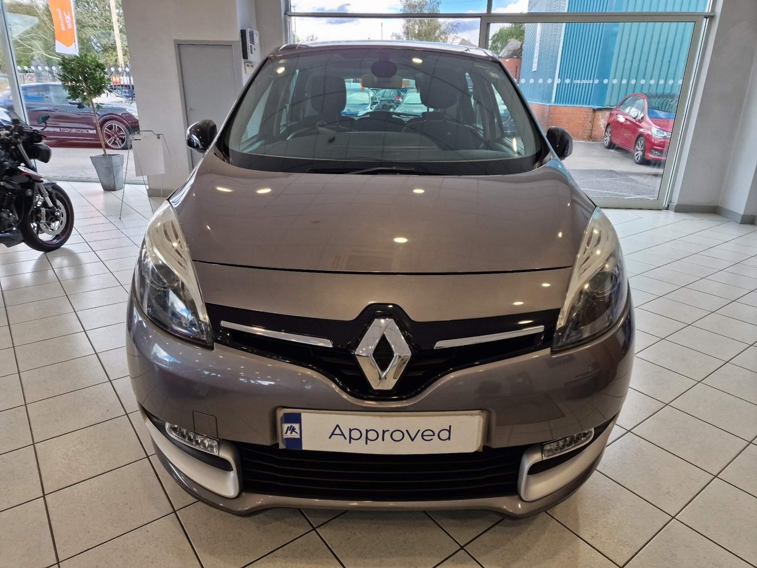 Renault Scenic Listing Image