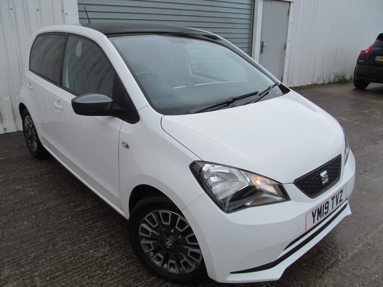 SEAT Mii Listing Image