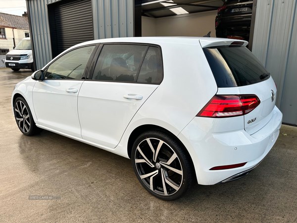 Volkswagen Golf Listing Image