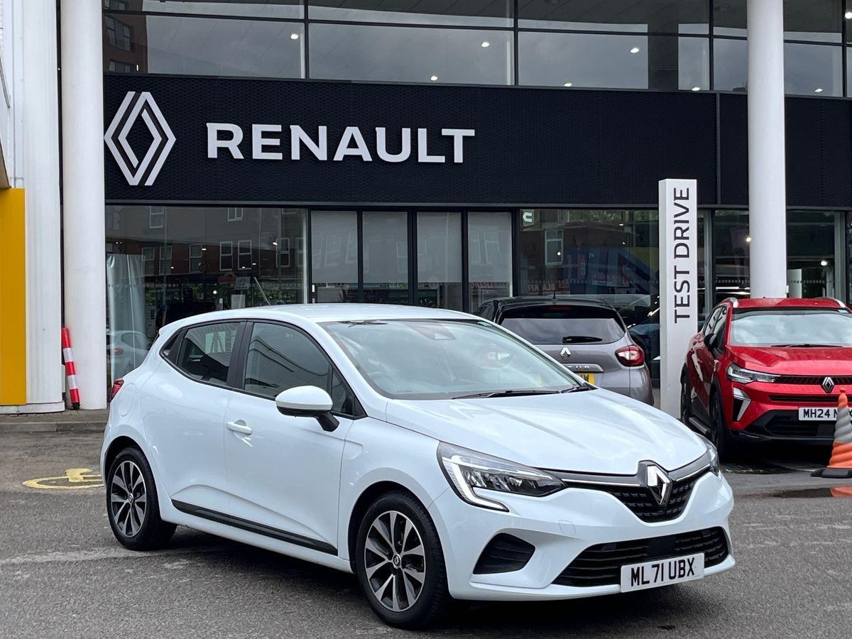 Renault Clio Listing Image