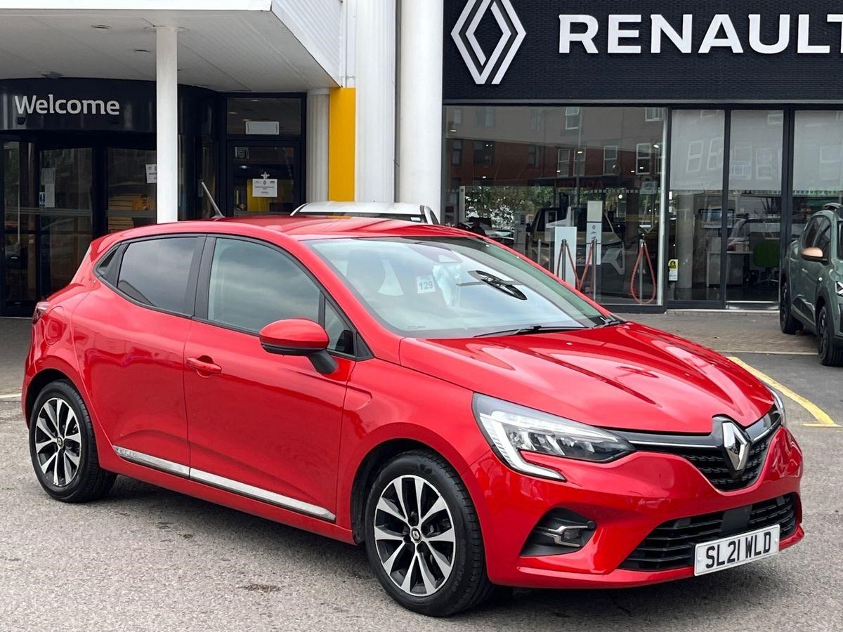 Renault Clio Listing Image