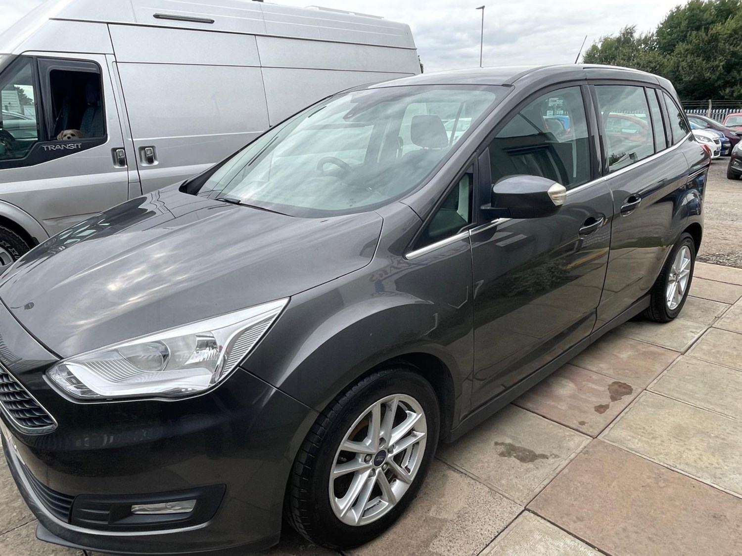 Ford Grand C-Max Listing Image