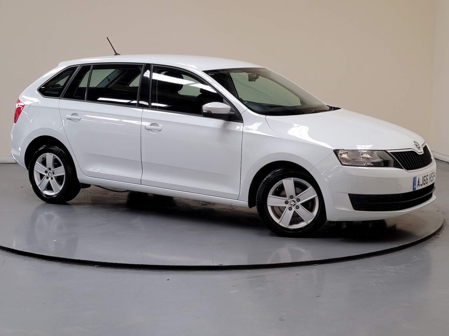 Skoda Rapid Spaceback Listing Image