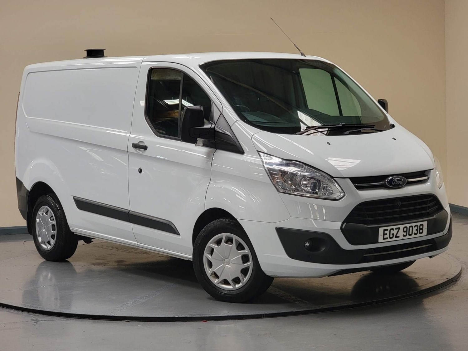 Ford Transit Custom Listing Image