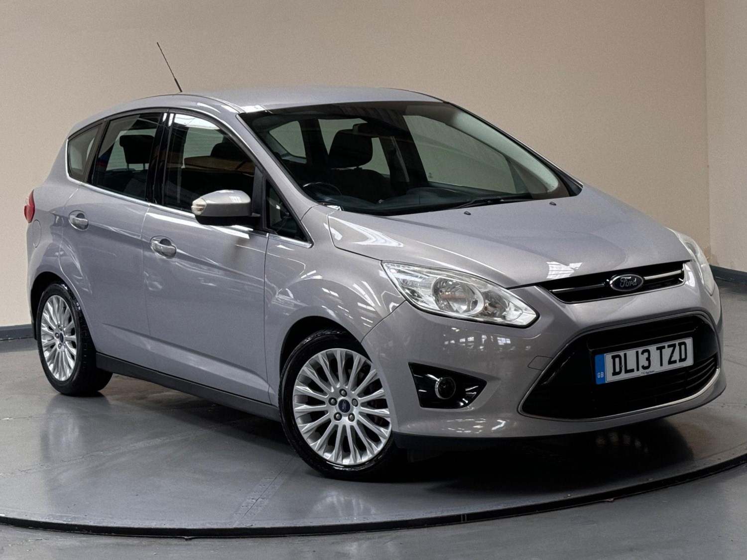 Ford C-Max Listing Image